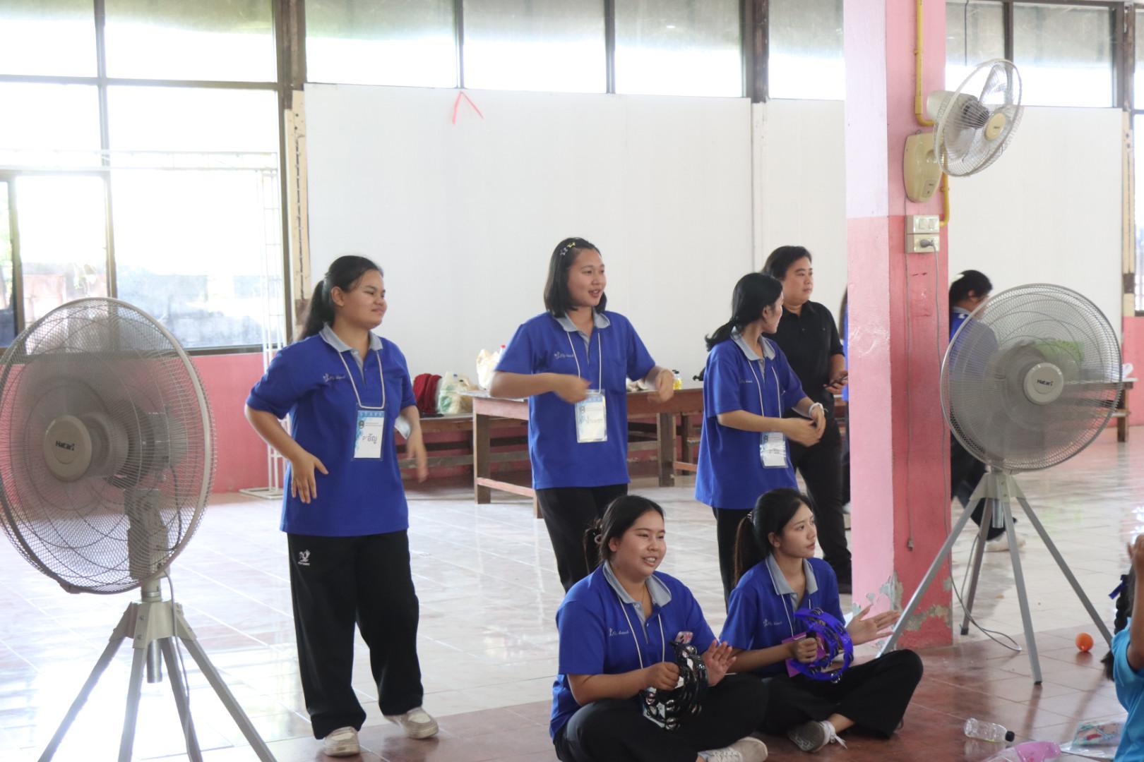 679. วันที่ 27 มกราคม 2569 โปรแกรมวิชาวิทยาศาสตร์ทั่วไป ได้จัดค่ายสเต็มศึกษาให้กับนักเรียนชั้นประถมศึกษาปีที่1-6 ณ โรงเรียนอนุบาลคลองขลุง จ.กำแพงเพชร